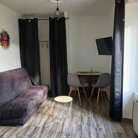 Appartement T2 Meuble - Entree Independante La Boissière-des-Landes Kültér fotó