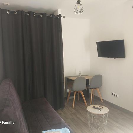 Appartement T2 Meuble - Entree Independante La Boissière-des-Landes Kültér fotó